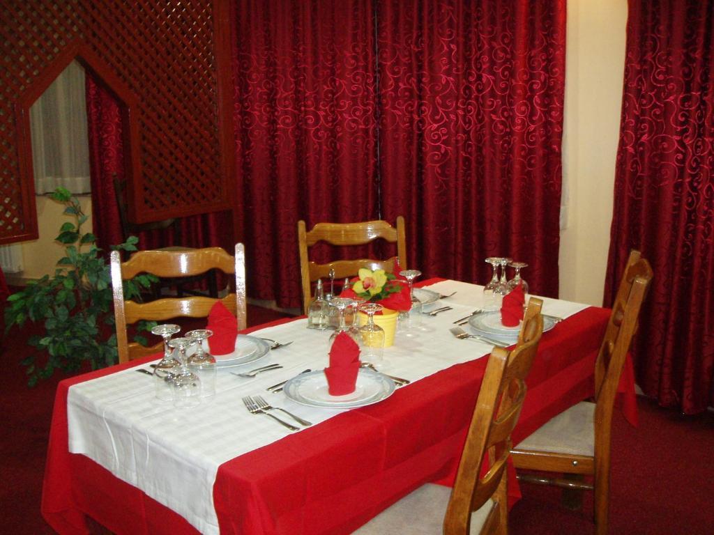 Hotel Jezero Sarajevo Ristorante foto